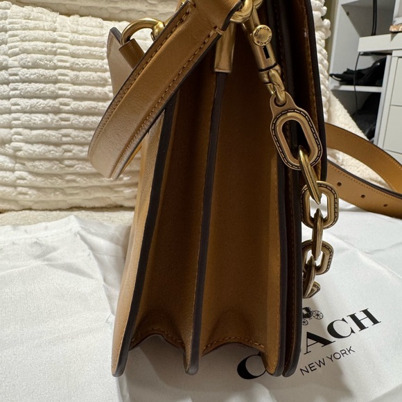 Coach Chain Tabby 30 Leather Shoulder Bag in Honey Brown with Gold Hardware - Picture 4 of 7